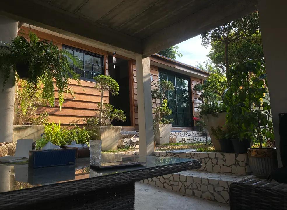 Zen Pod healing space, Bang Sare